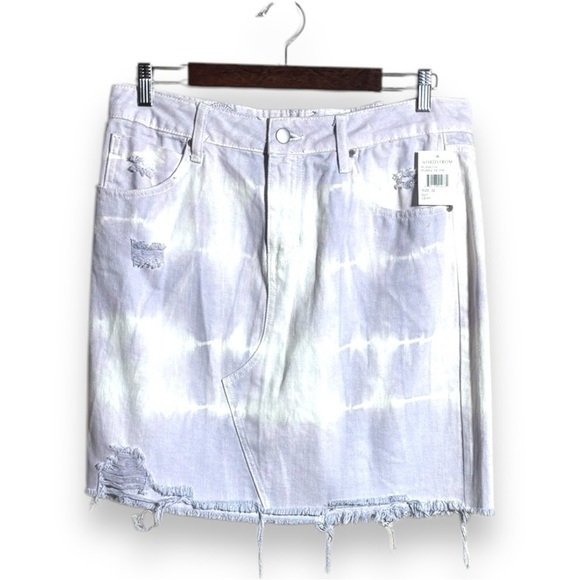 PTCL NWT Chic Lilac and White Tie-dye Denim Distressed Mini Skirt Waist Size 32 - Picture 7 of 16